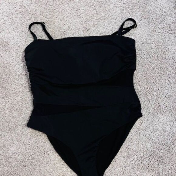 Swimsuits for All Mesh Wrap Bandeau Swimsuit size 24 - Picture 6 of 8
